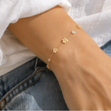 Daisy Charm Bracelet